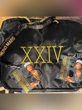 Bruno Mars 24K Magic World Tour bag & 2 lanyards